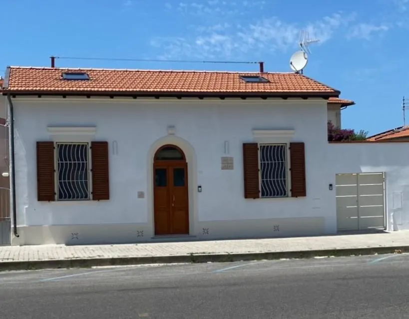 Hotel Casa Raffaela à Marina Di Pisa